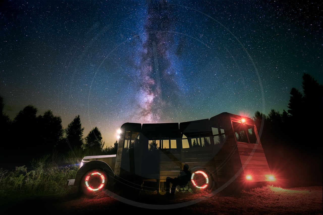 Magic Bus sous la voie lactée